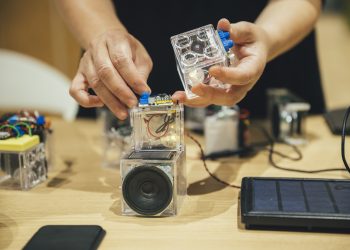 文化庁メディア芸術クリエイター育成支援事業 創作支援に採択されました